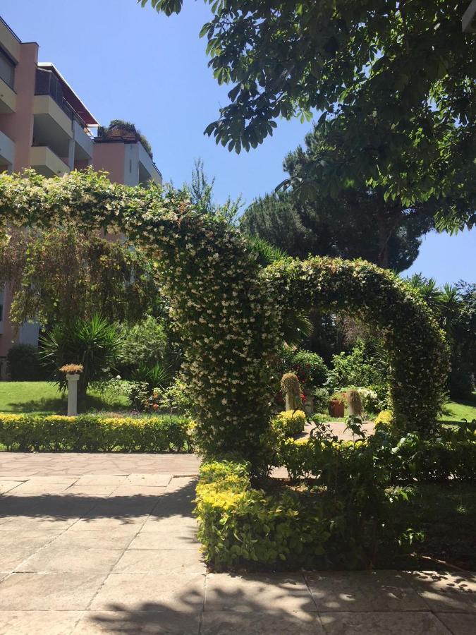 Parco Tirreno Hotel Rzym Zewnętrze zdjęcie